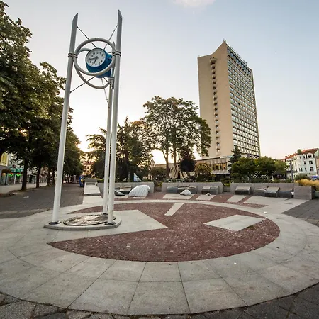 아파트 Demokratsia Bl 117 *