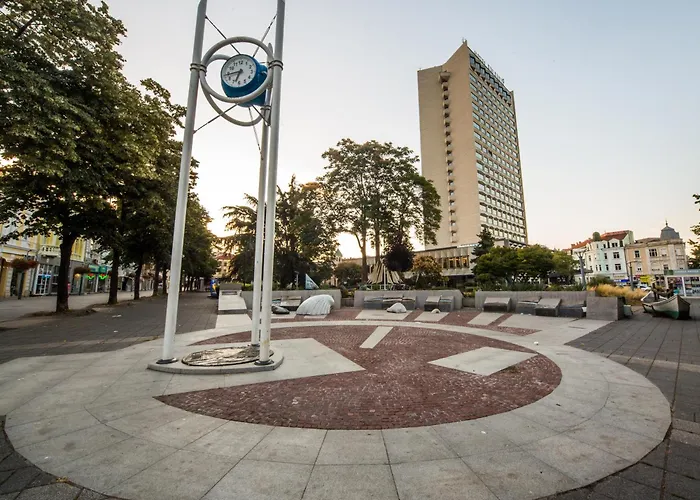 アパート Demokratsia Bl 117 *